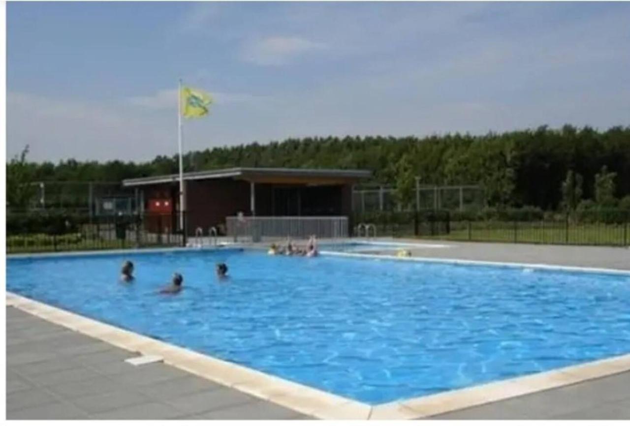 Big Family Villa 12P Big Garden With Bathtub And Jacuzzi Zeewolde Exterior foto